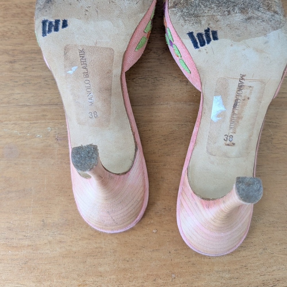 Vintage Y2K Manolo Blahnik Pastel Floral Suede Pointed Toe Mules - Picture 16 of 16